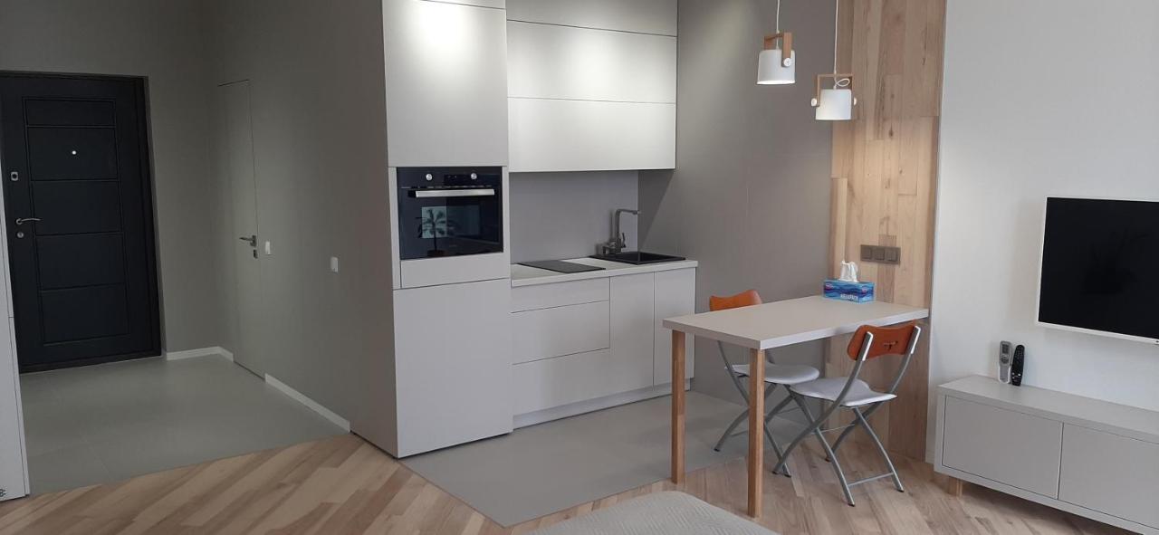 Appartamento Новая Эко-Квартира У Метро Славутич Kiev Esterno foto